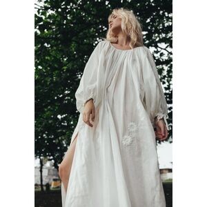 INNIKA CHOO - HAND EMBROIDERED RAMIE POCKET SMOCK MAXI - FRIDA WAILES MILK